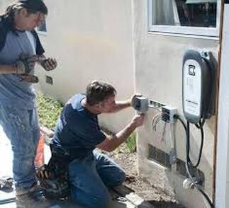electrician fixing power
